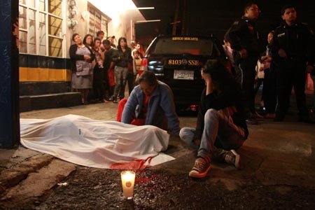 Joven muere baleado tras oponerse a asalto en la colonia Joaquín Colombres