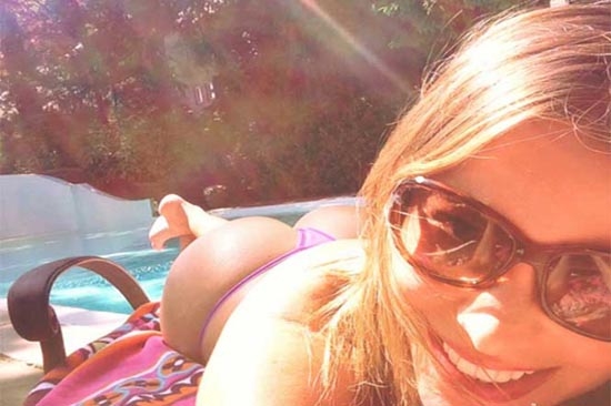 Sofía Vergara presume trasero en Twitter