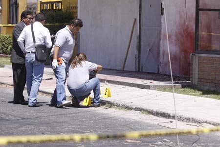 Bomba casera estalló frente a vivienda de la colonia La Paz