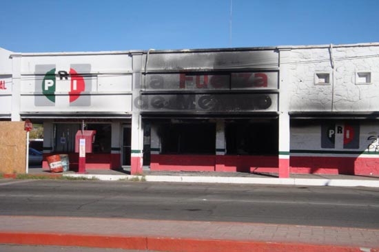 Prenden fuego al PRI en San Luis, Sonora