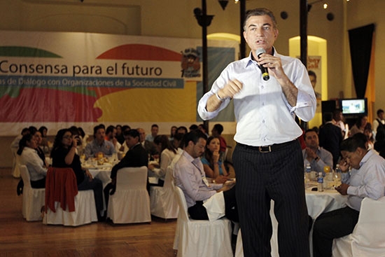 Los poblanos no deben volver al pasado en U: Gali