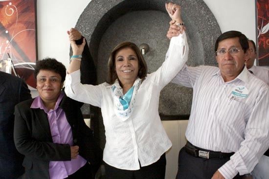 Jasso continuará cobrando como senadora y hará campaña para diputada