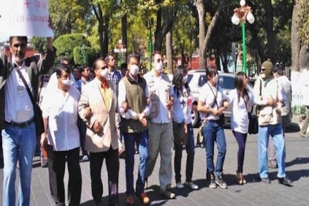 Periodistas de Tlaxcala marchan para exigir libertad de expresión