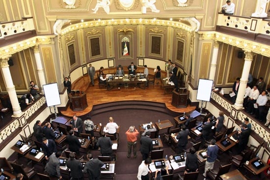Tipifican como delito discriminación y crímenes de odio en Puebla