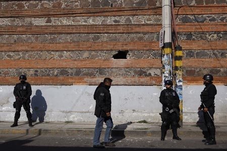 Funcionarios del penal de Cholula, formalmente presos por fuga de reos
