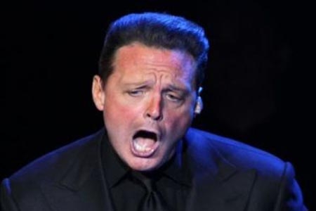 Las cirugías de Luis Miguel