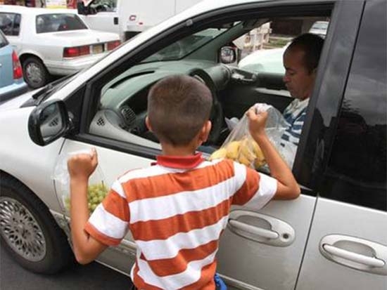 Más de tres millones de menores trabajan en México: STPS