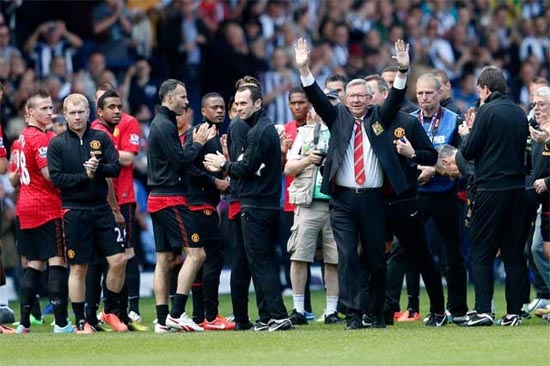 Chicharito despide a Ferguson con anotación