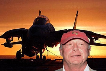Creador de Top Gun se suicidó, tenía un tumor en el cerebro