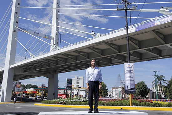 Moreno Valle inaugura Viaducto “Capitán Carlos Camacho Espíritu”