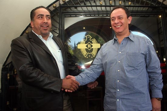 Panistas de Puebla prefieren elegir candidatos por encuesta y no por voto: Micalco