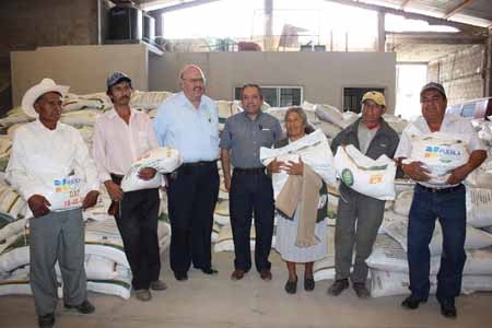 Gobierno del Estado invierte 75.2 mdp en fertilizantes para el campo