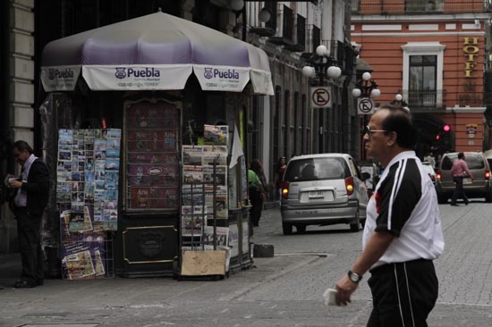 Ayuntamiento de Puebla quiere quitar a voceadores del Centro Histórico