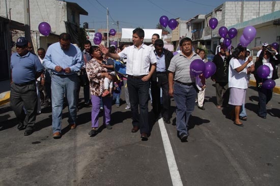 Eduardo Rivera alcanza 300 calles pavimentadas