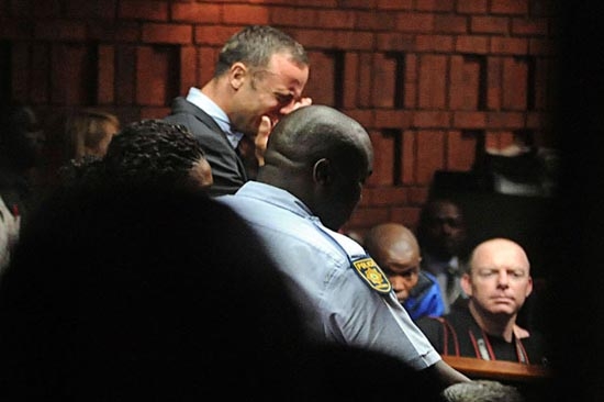 Oscar Pistorius es acusado de asesinato premeditado