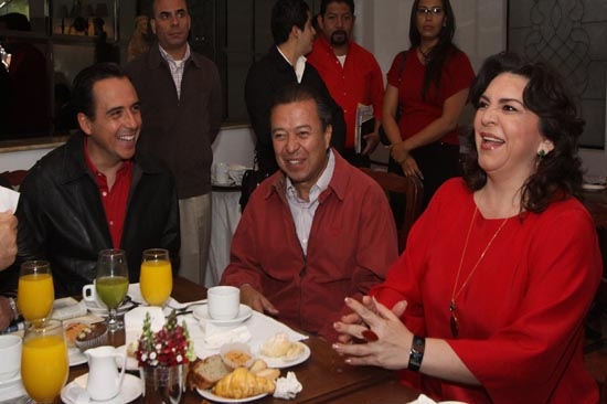 César Camacho ofrece todo su apoyo al “ejército” de priístas de Puebla