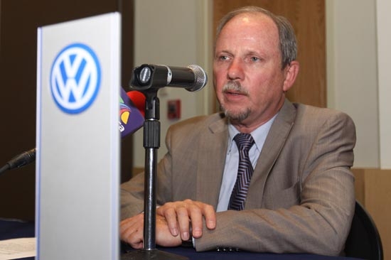 VW: inicia revisión salarial, trabajadores piden 12% de aumento