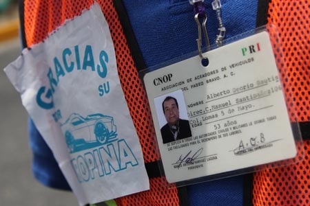 Ayuntamiento de Puebla pretende regentear a franeleros