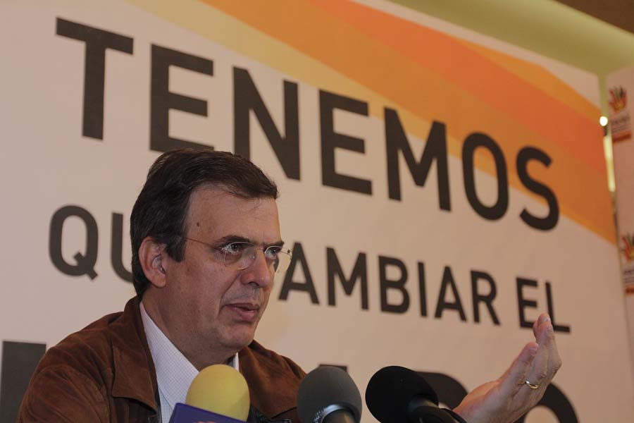 Marcelo Ebrard presenta su proyecto de gobierno en Puebla