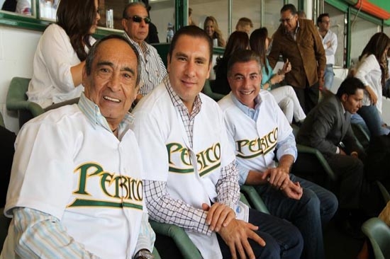 RMV apoya a Pericos de Puebla, que ganan 9-1 a Guerreros de Oaxaca