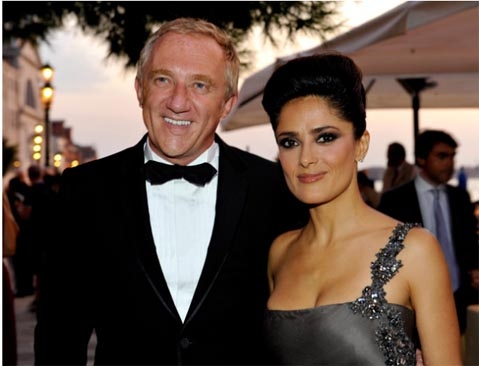 Salma Hayek, su esposo pagará pensión a modelo