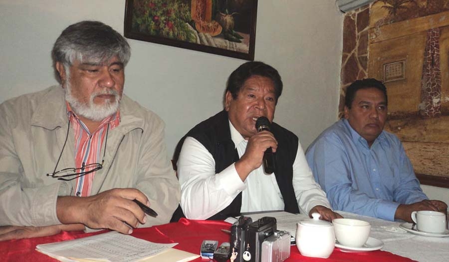 Transportistas amagan con paro; exigen aumento al pasaje