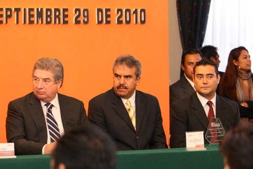 DIF Estatal recibió reconocimiento por la creación de “Casa del Abue”