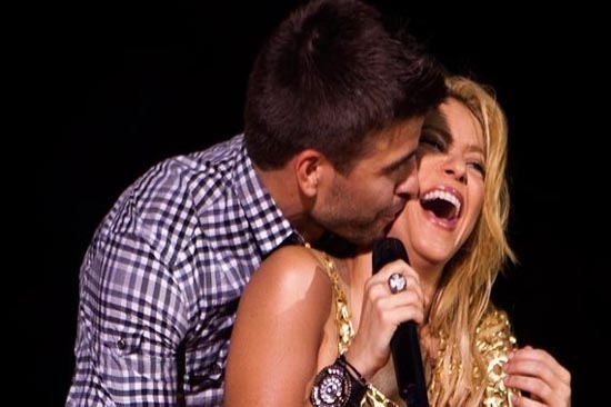 Shakira y Piqué, al agua practicando rafting