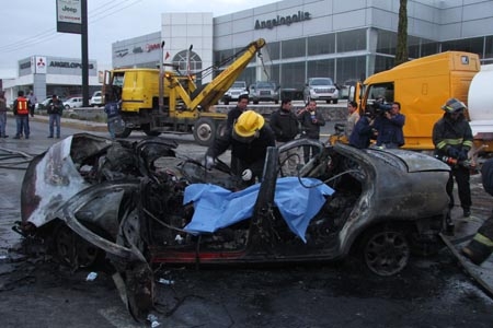 Hombre murió calcinado tras colisión en la Vía Atlixcáyotl