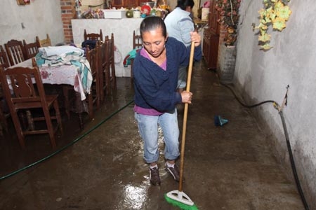 Se inundan 50 viviendas en Texmelucan y Acatzingo