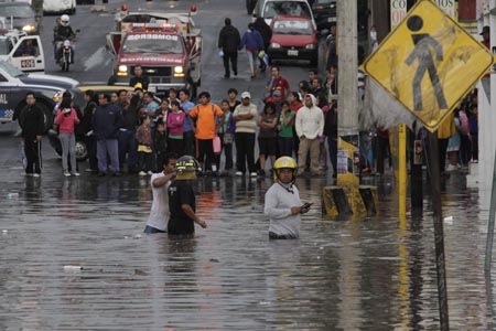 Tromba en Puebla dejó saldo de un muerto y 80 casas inundadas