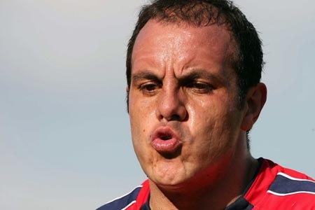 Cuauhtémoc Blanco: lo buscan para promover citas discretas