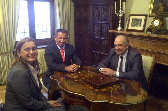 BUAP firma convenio con Universidad de Oviedo