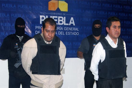Gerente de Banco Azteca autorrobó 100 mil pesos