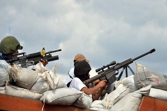 Michoacán: autodefensas se niegan a dejar las armas