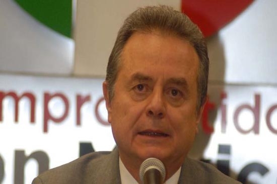 AMLO busca prolongar su agonizante carrera con conflicto artificial: PRI
