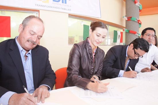 DIF Estatal signó convenio con la SDR