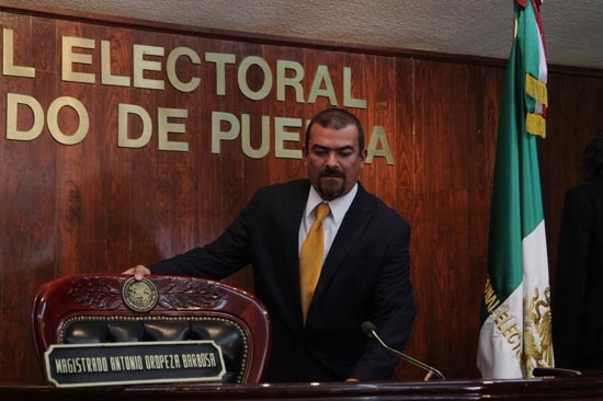 Presidente del TEE analiza pedir relección