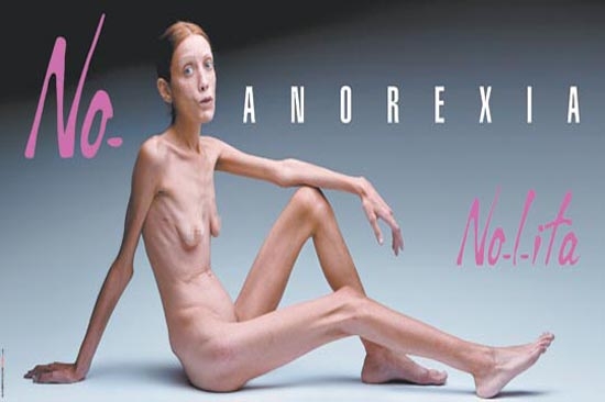 Mamá de modelo anoréxica se suicida