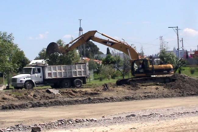 Gobierno ignora restricciones de Sedesol y sigue obras en el Jardín del Arte