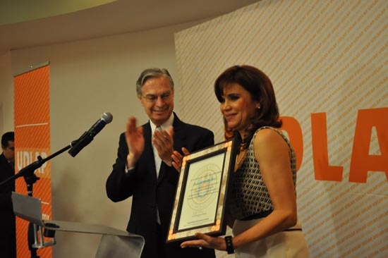 UDLAP homenajea a Blanca Alcalá