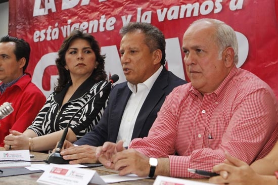 Agüera y Moreno Peña reconocen ayuda de operadores de Yucatán y Colima