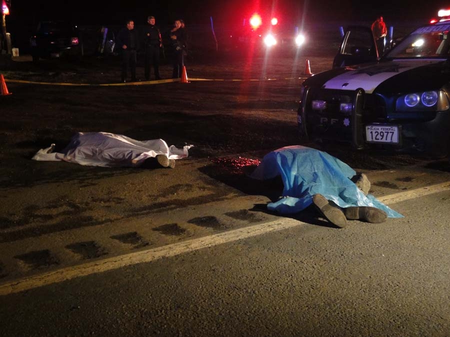 Ejecutan a 3 federales en la autopista; gobierno ya había advertido peligro