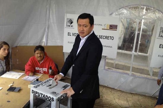 Hay elecciones en paz, afirma Osorio Chong