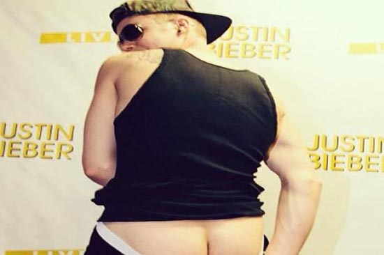Justin Bibier mostró su trasero en redes sociales