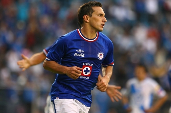Cruz Azul sepulta al Puebla; le gana 1 a 0