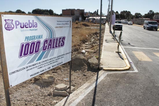 Ayuntamiento de Puebla pavimentará 500 calles en 2012