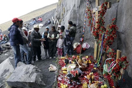 Ofrenda para Don Goyo; rito en el volcán Popocatépetl
