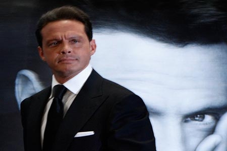 Luis Miguel, furioso por la boda de Aracely Arámbula