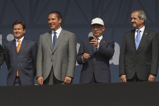 Felipe Calderón: los poblanos se sacaron un 10 por festejos del 5 de Mayo